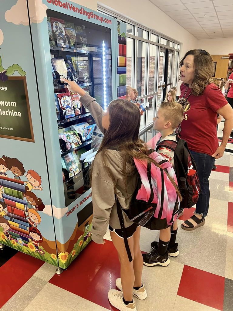 WES students were recognized for being exceptional Warriors this week! They got to choose a book from our book vending machine! Keep up the great work, Warriors! ❤️🪶